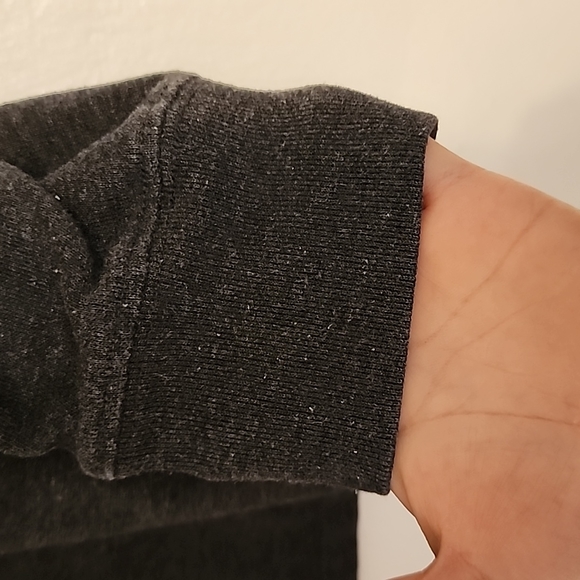 Mama Sweater - Picture 6 of 11